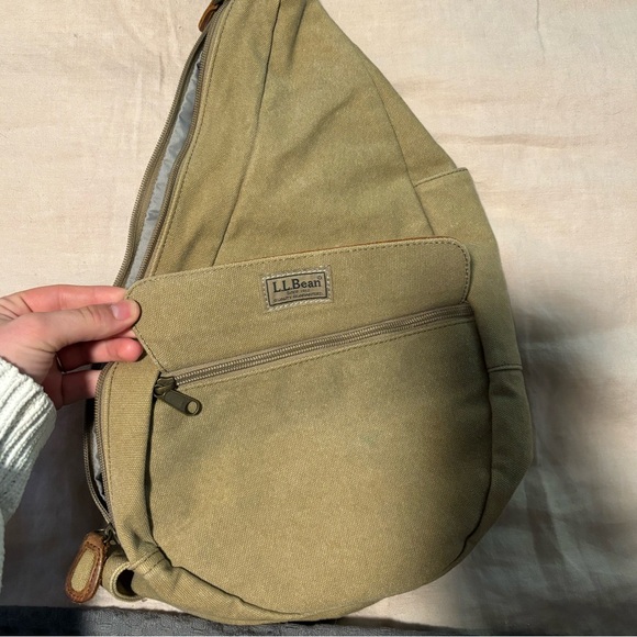 L.L. Bean Medium Shoulder Bag - Picture 1 of 4